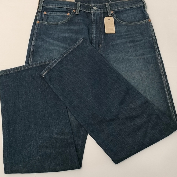 Levis Men 36"W 32"L Regular Fit Straight Leg. - Picture 4 of 13